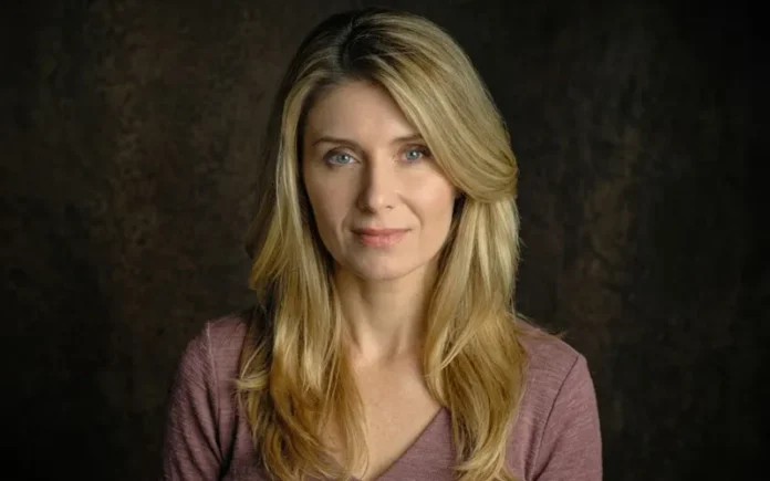 Nadia Bowers